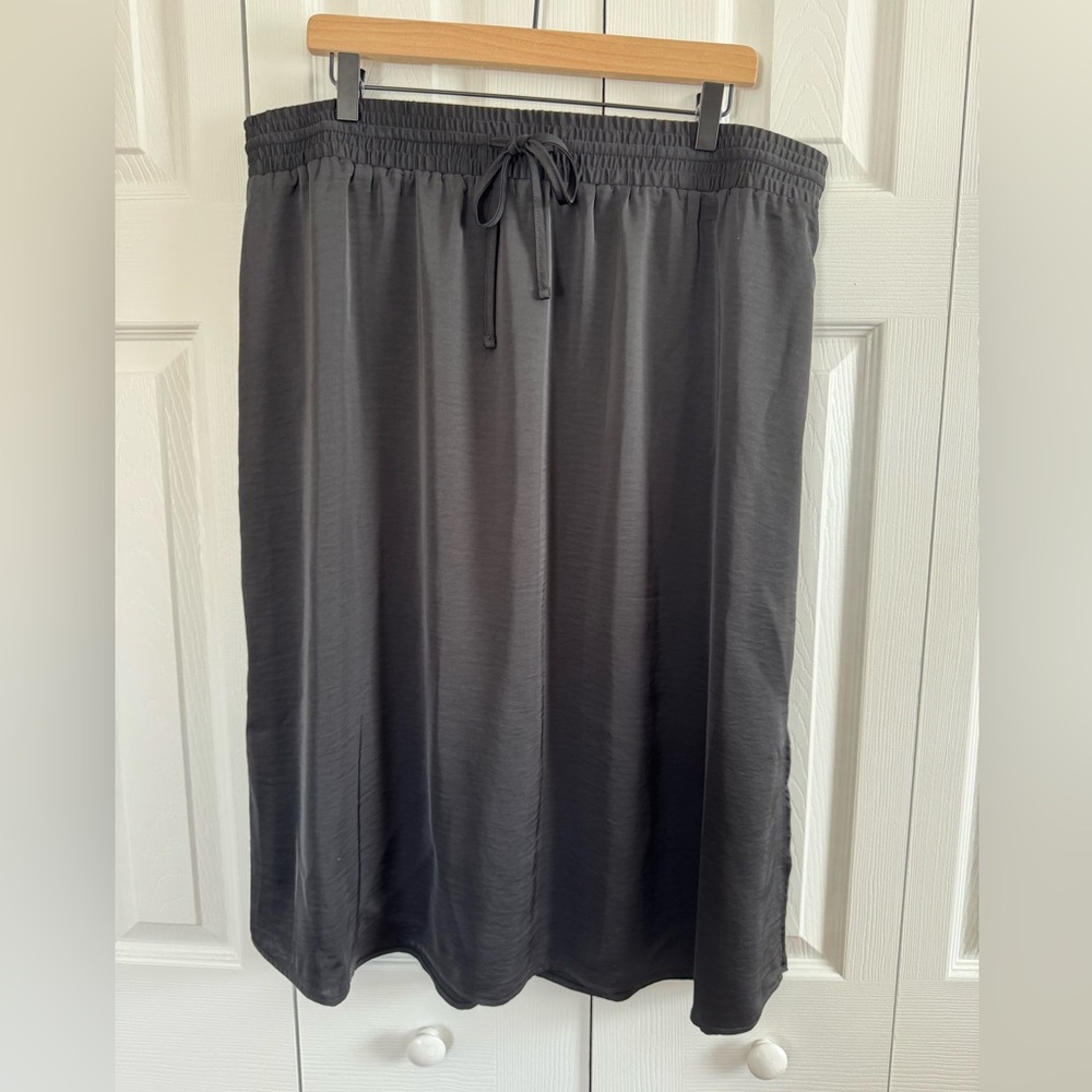 A New Day XXL Women’s Silky Midi Skirt elastic tie waist black NWOT